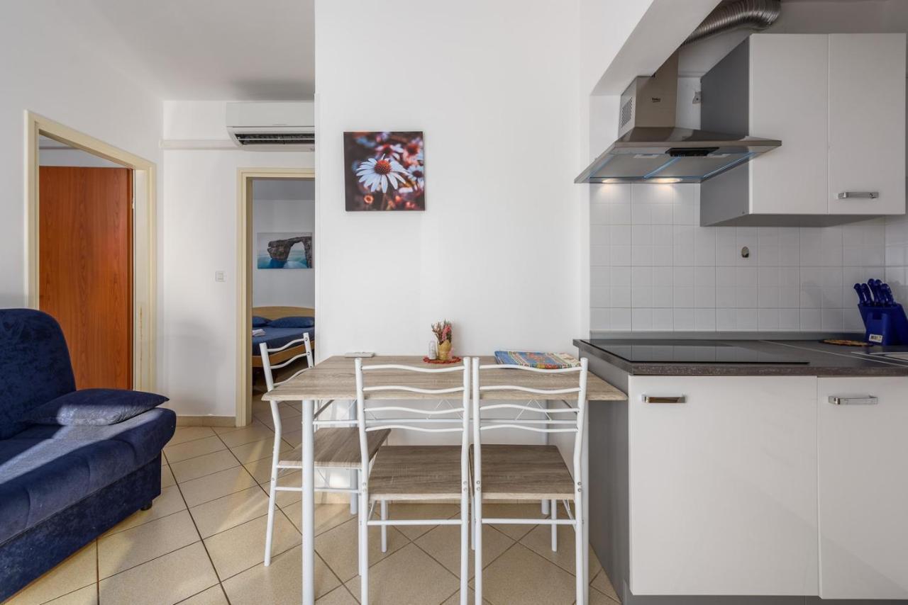Lucrezia House With Apartments Lovrecica  Ngoại thất bức ảnh