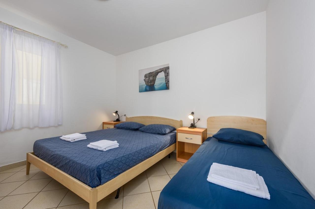 Lucrezia House With Apartments Lovrecica  Ngoại thất bức ảnh
